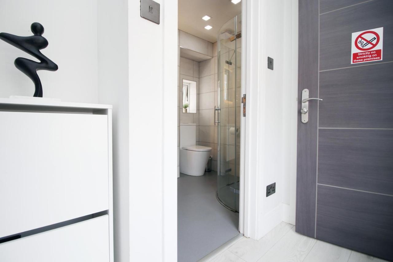 New 2 Bed Comfort - Functional - Secure - Private Cardiff Kültér fotó